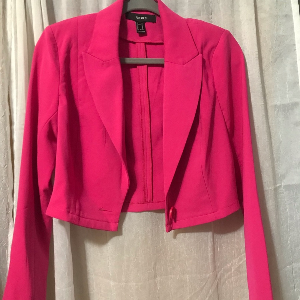 Pink crop blazer